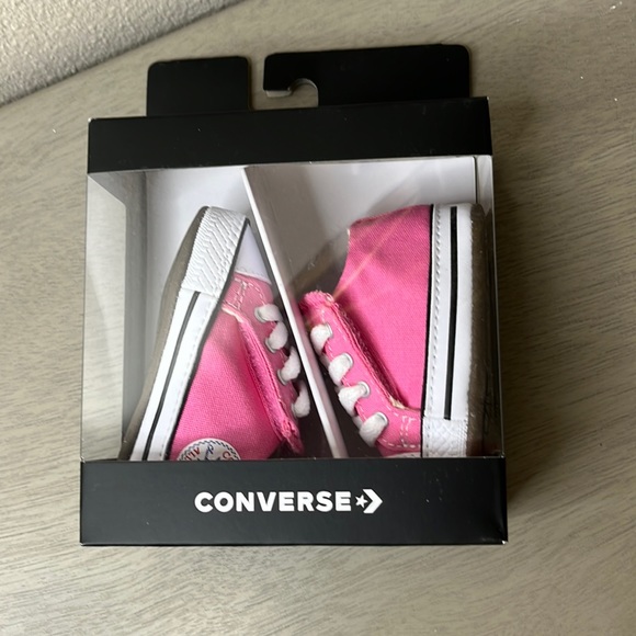 Converse Chuck Taylor All Star Cribster
Canvas Crib Shoe - Picture 8 of 9